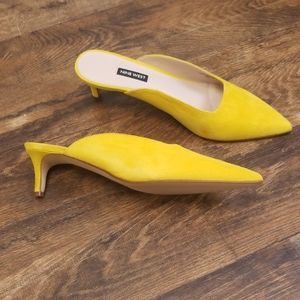 famille pointy toe mules